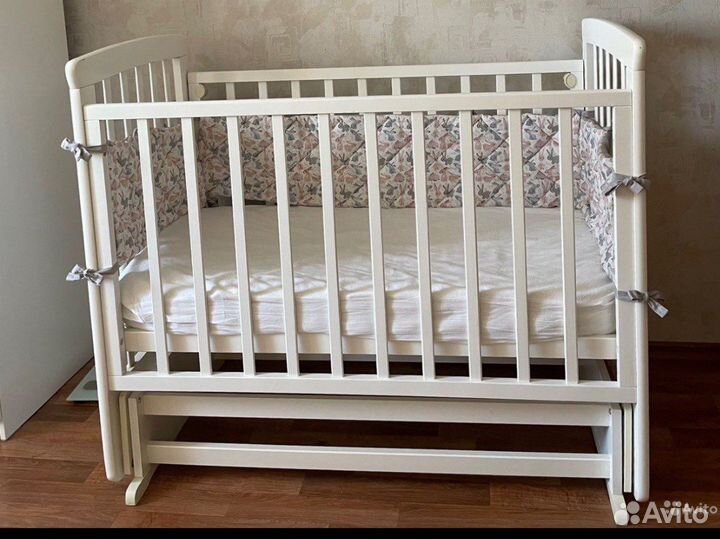 Бортики в детскую кроватку