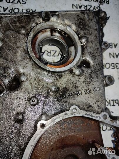 Лобовая крышка двигателя, маслонасос Мерседес 190