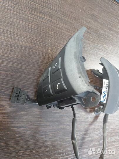 Кнопки мульти руля Bmw X5 3.0D E70 M57N2 2007