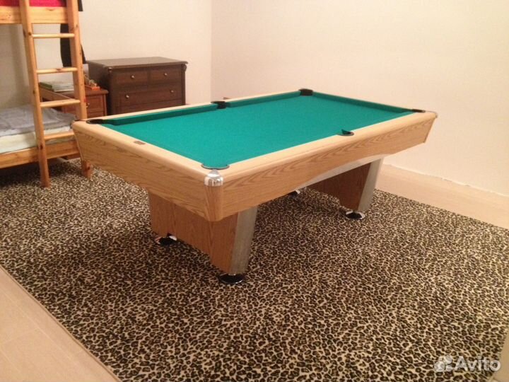 Бильярдный стол 
