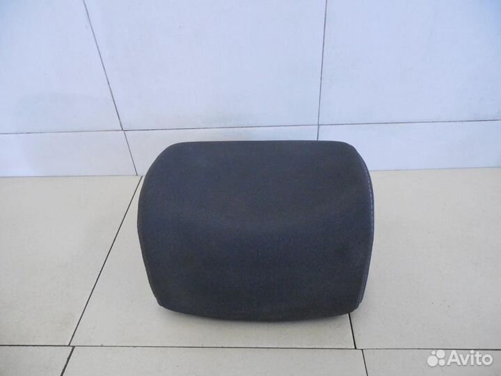 Подголовник Fluence 2010