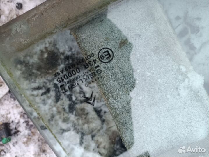 Стекло задней правой двери Citroen Xsara