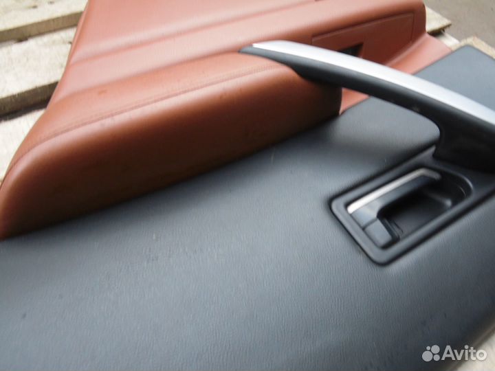 Обшивка двери задняя правая Инфинити фх 35