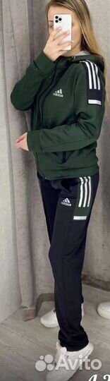 Спортивный костюм женский новый