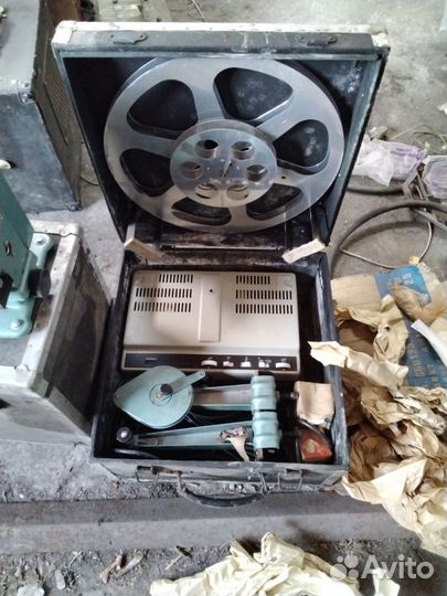 Кинопроектор 16 мм