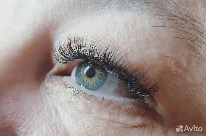 Наращивание ресниц на дому