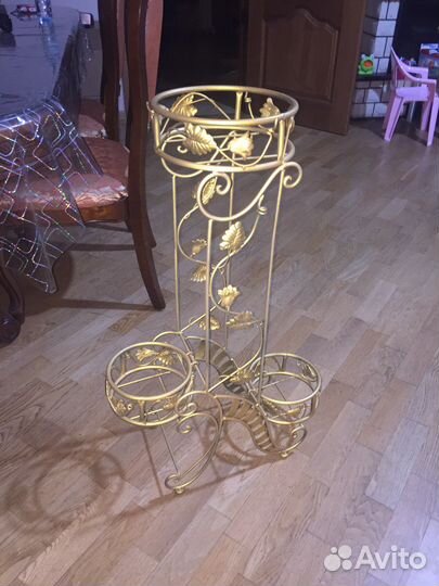 Подставка для цветов