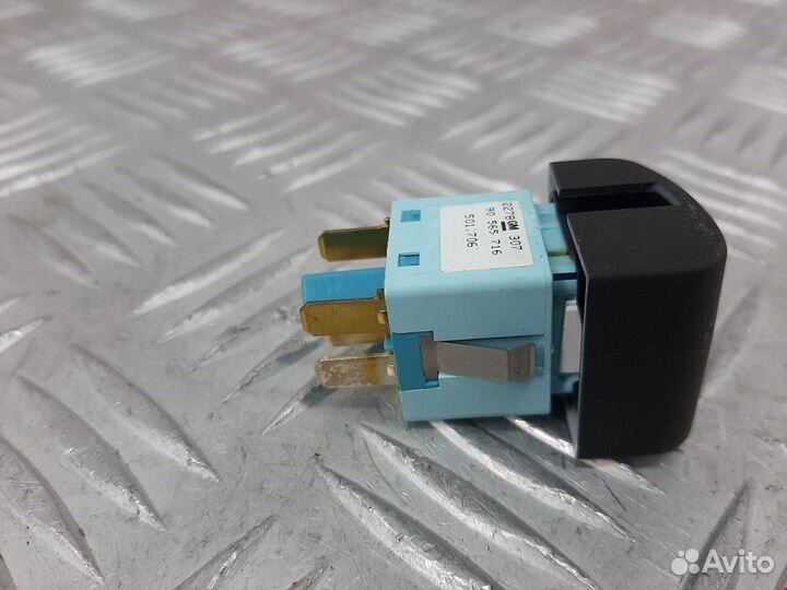 Кнопка парктроника Opel Omega B 1997 90478231