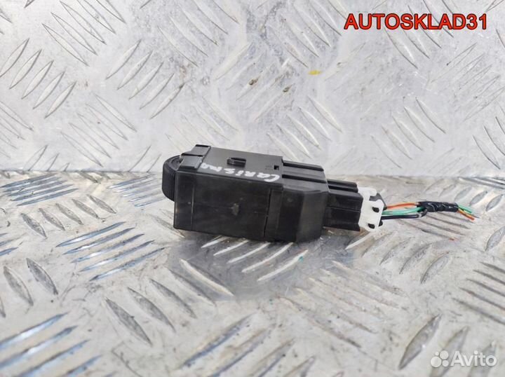 Кнопка корректора фар Mitsubishi Carisma MR114337