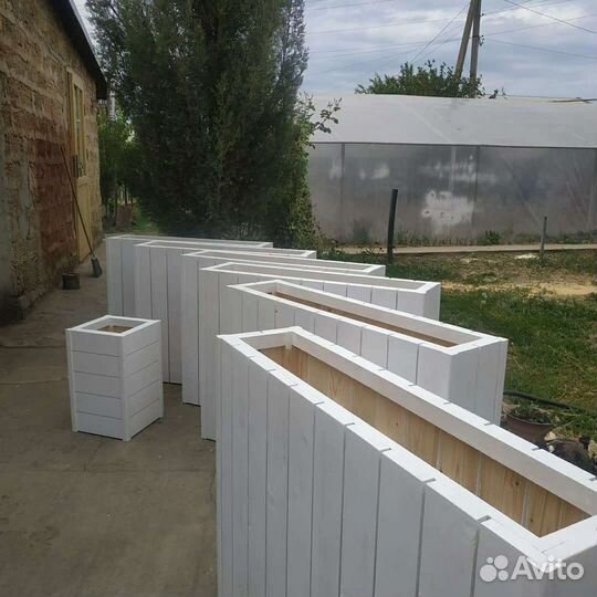 Кашпо уличное