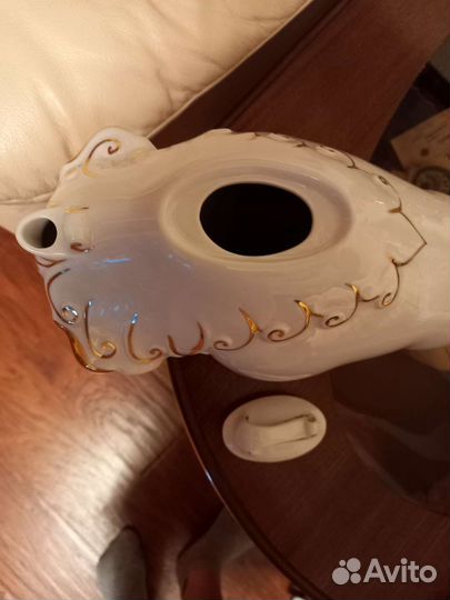 Большая статуэтка графин