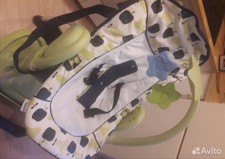 Стульчик для кормления + шезлонгhauck