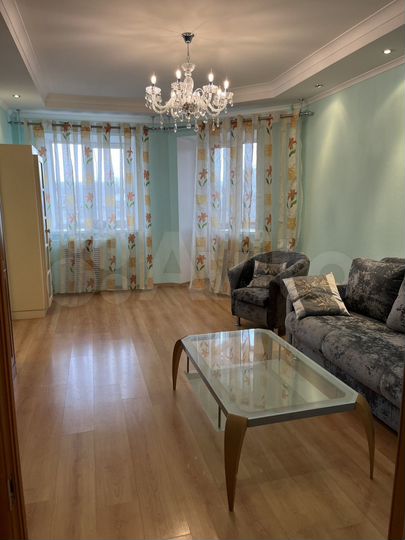3-к. квартира, 90 м², 6/16 эт.