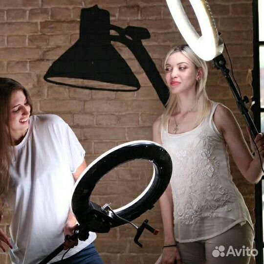 Кольцевая светодиодная лампа Impulsar RL-18 ll