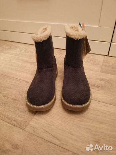 Сапожки демисезонные для девочки 35р