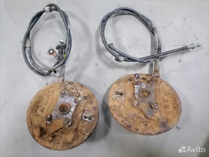 Щит опорный задний правый KIA RIO I 2002-2005