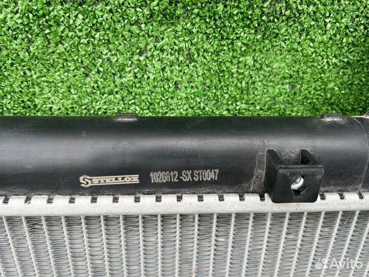 Радиатор охлаждения двигателя Hyundai Santa Fe