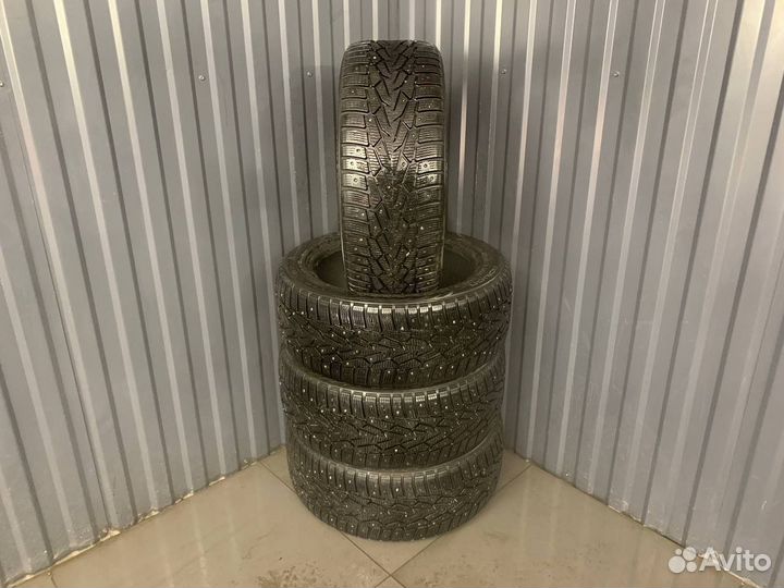 Nokian Tyres Hakkapeliitta 7 215/50 R17 95T