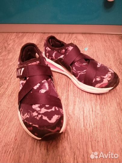 Кроссовки для девочки Adidas р. 32