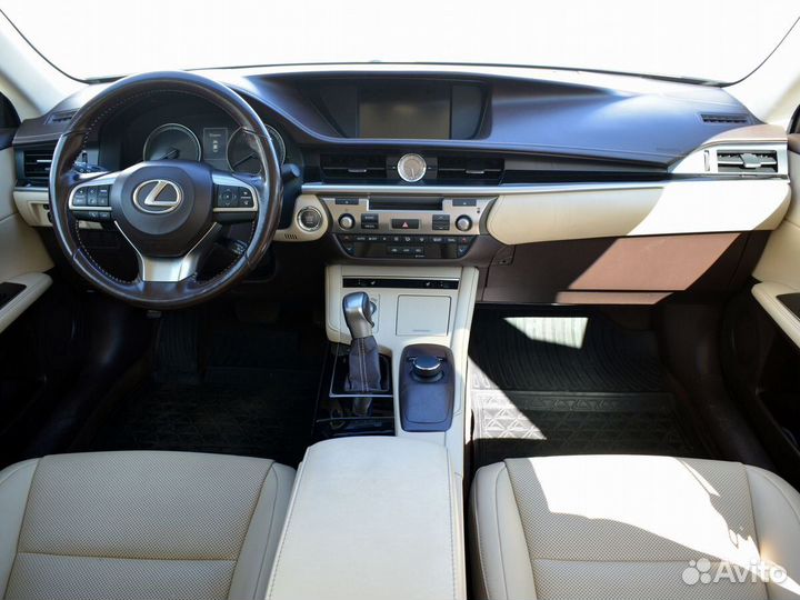 Lexus ES 2.0 AT, 2016, 130 000 км