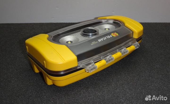 Кейс со встроенным фонарем Pelican Light-Case 9000