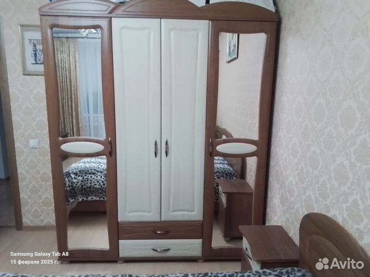 Продам спальный гарнитур б/у