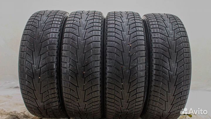 Hankook Winter I'Cept IZ2 215/60 R17 96T