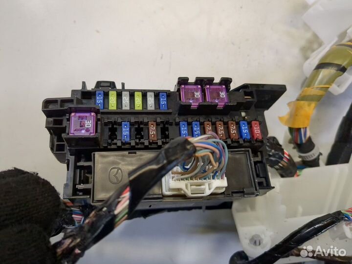 Блок предохранителей Mazda CX-9 2016, 2018