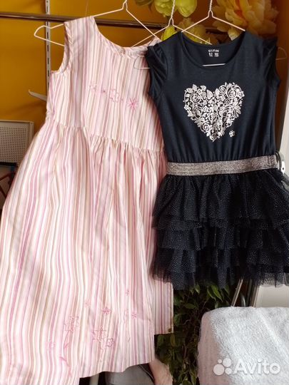 Платье на девочку новое не ношен 122 р 6-7лет