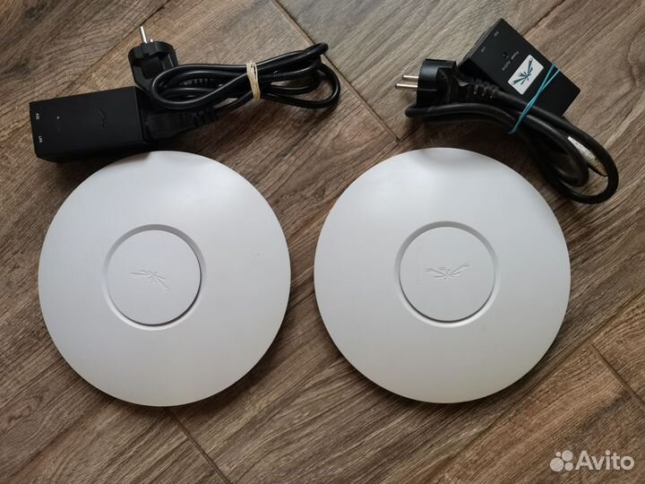 Wi-Fi точка доступа, модем Ubiquiti UniFi AP