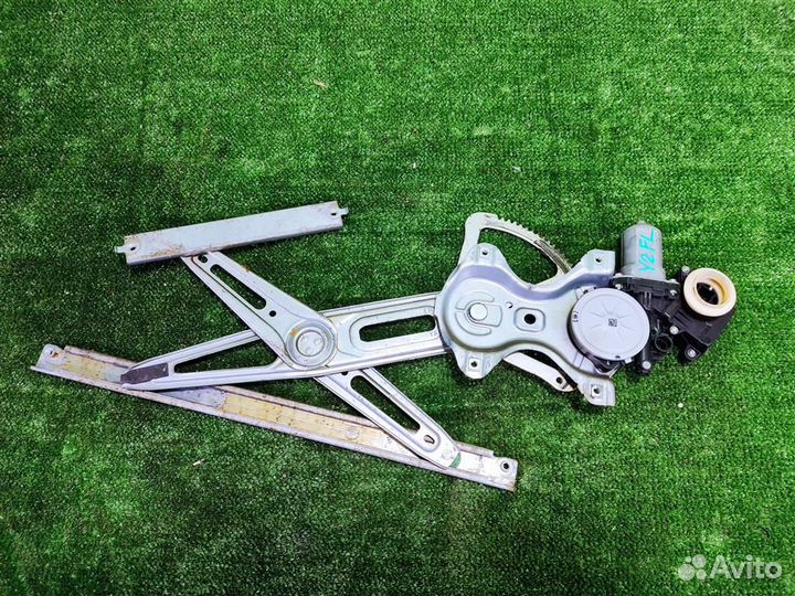 Стеклоподъемник передний левый Toyota Yaris P90 2