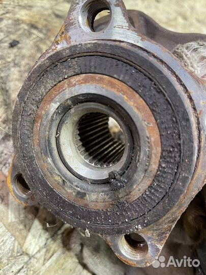 Ступица задняя левая правая Lexus rx3 4wd 09-15