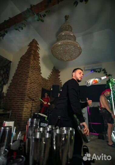 Барабанное Бармен Шоу праздник под ключ