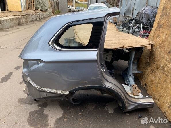 Четверть задняя правая Mitsubishi Outlander 3