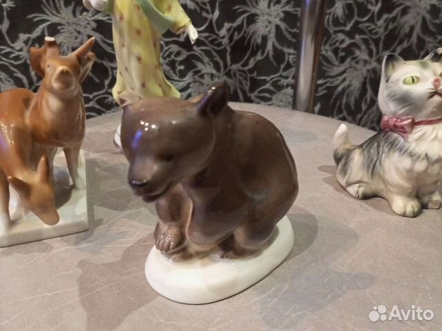 Фарфоровые статуэтки
