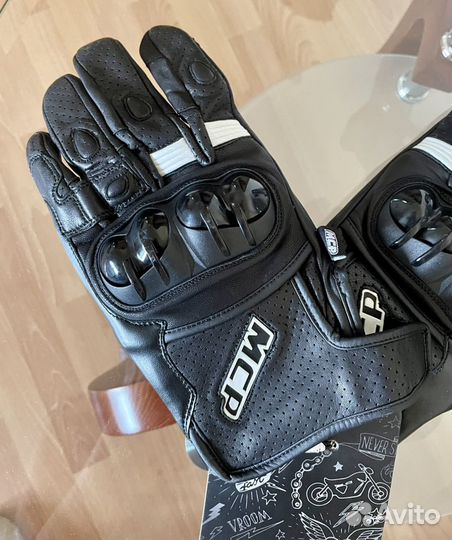 Мотоперчатки