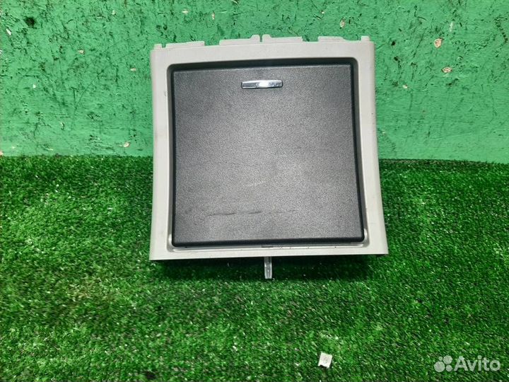 Пепельница Mercedes Benz E-class W212 2009