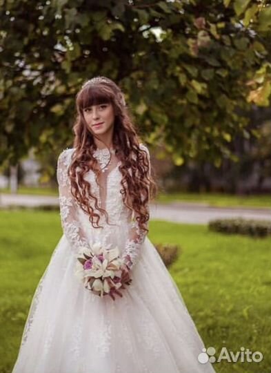 Свадебное платье