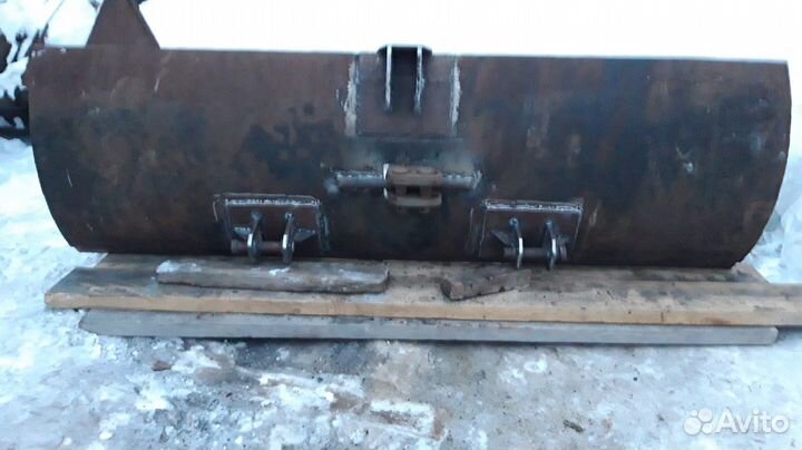 Лопата на трактор