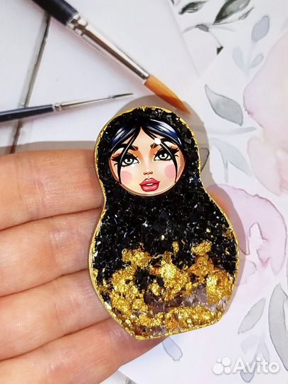 Брошь матрёшка ручной работы
