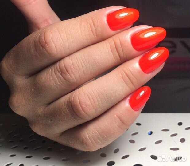 Маникюр с покрытием гель-лаком