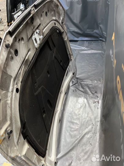 Капот передний Audi A4 8K2 caeb 2010