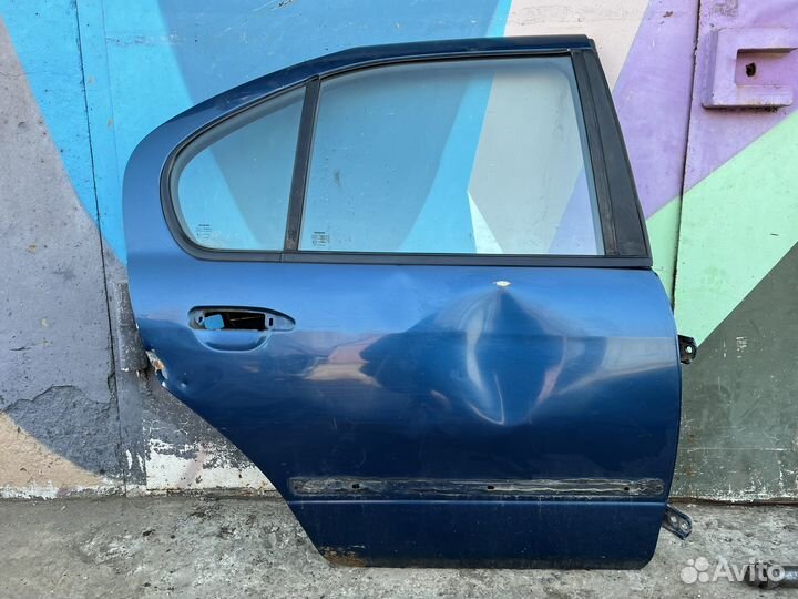 Дверь задняя правая Nissan Primera P11