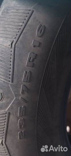 Kumho Road Venture ST KL11 235/75 R16