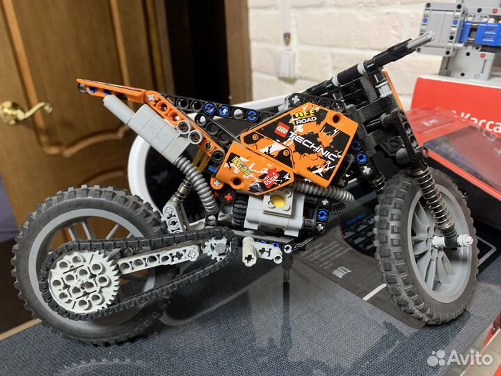 Lego teknick кроссовый мотоцикл