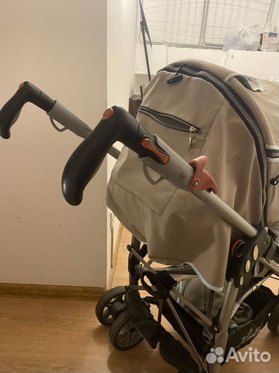 Коляска прогулочная