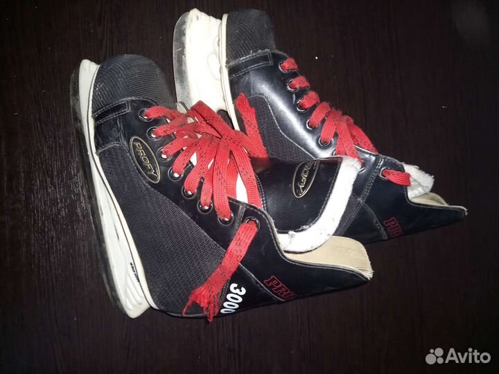 Коньки хоккейные 36 размер
