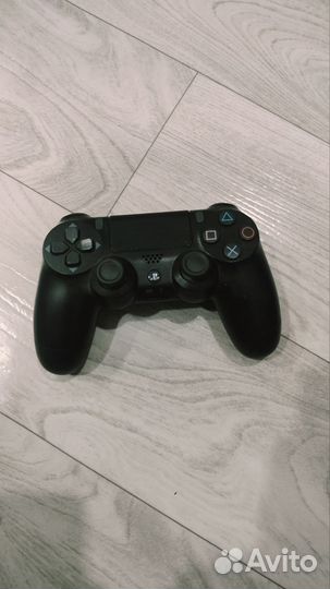 Джостик Sony PS4