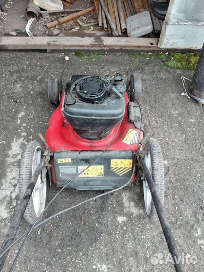 Газонокосилка бензиновая самоходная