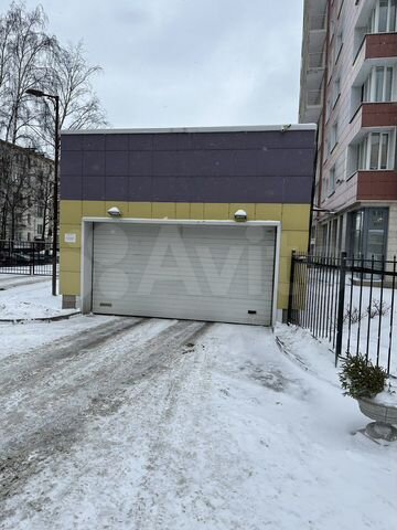 Машиноместо, 15 м²